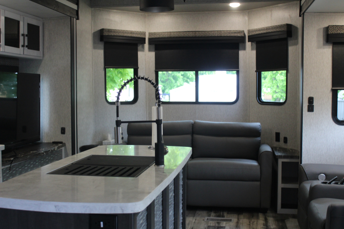 2023 Hampton HP3 Kitchen Island 